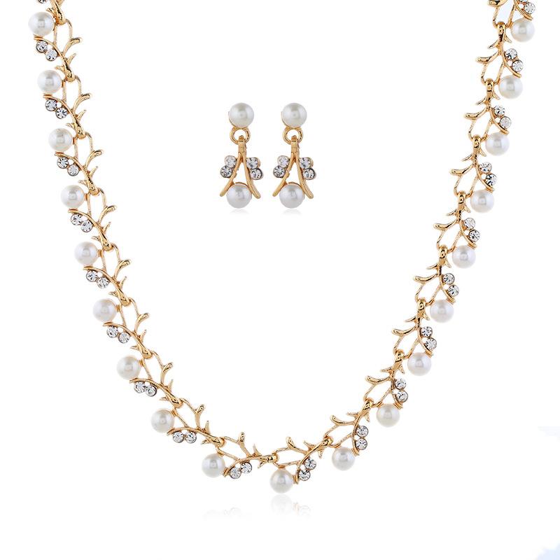 

Pendant Necklaces Banru Imitation Pearl Wedding Necklace Earrings Set Bridal Jewelry For Women Elegant Party Gifts Fashion Clothes