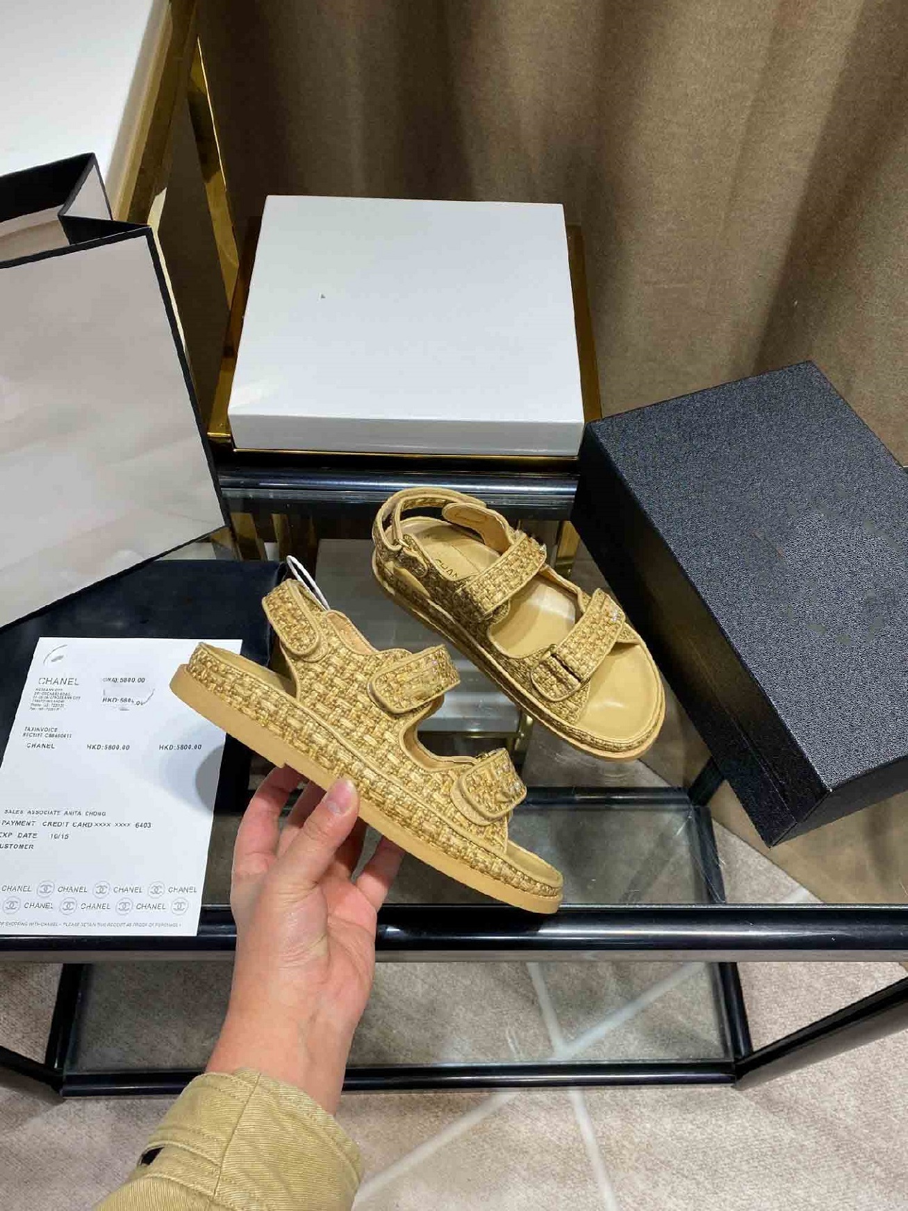 

2021 summer new trend small fragrant wind sandals women's fashion leisure leather Velcro flat-soled thick-soled sports sandals, Black