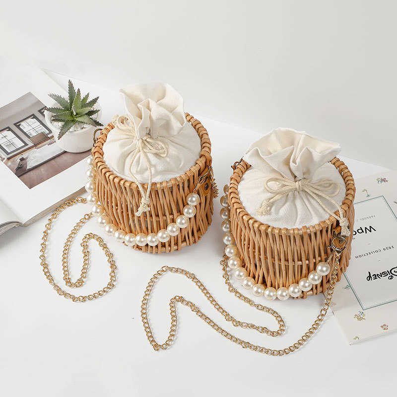 

Summer Straw Women 2021 Net Red Hand Pearl Bag with Hand Gift Rattan Beach Bucket Bag, Picture color