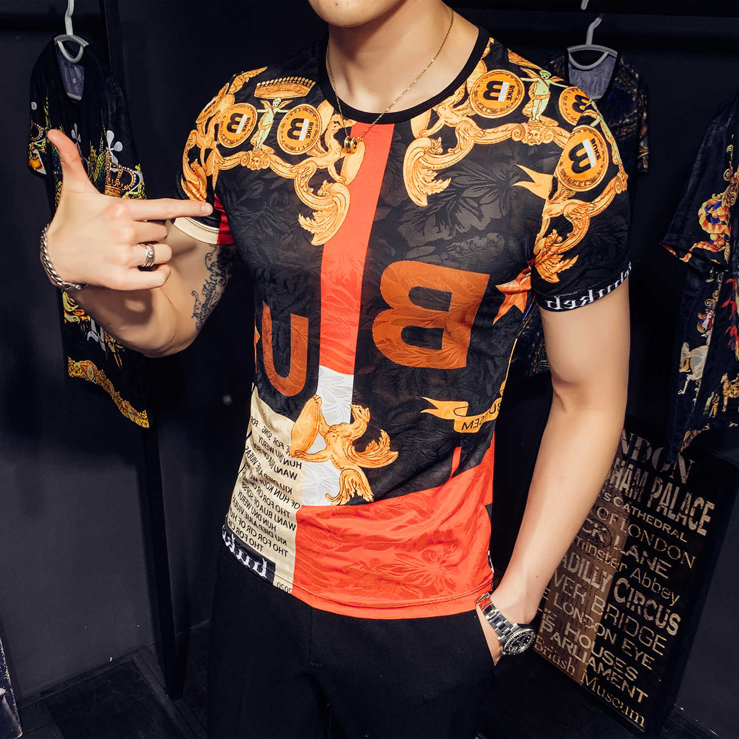 

Luxury Gold Print Man's T-shirt Summer Man Tshirt Short Sleeve Ice Silk Breathable Streetwear Casual Tee Tops Brand Clothing 210527, Black