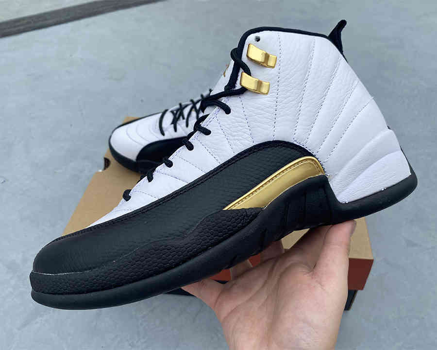 

Shoes Authentic Jumpman 12 Royalty Basketball Designer 12S White Metallic Gold Black Luxurys Designers Sneakers size 7-13 Ship