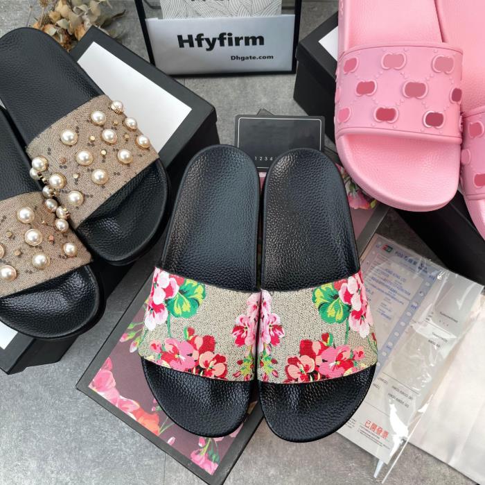 

Mens Designers Slides Womens Sandals Fashion Luxurys Floral Slipper Leather Rubber Flats Sandal Summer Beach Shoes Loafers Gear Bottoms Sliders EUR 36-48, Color 35