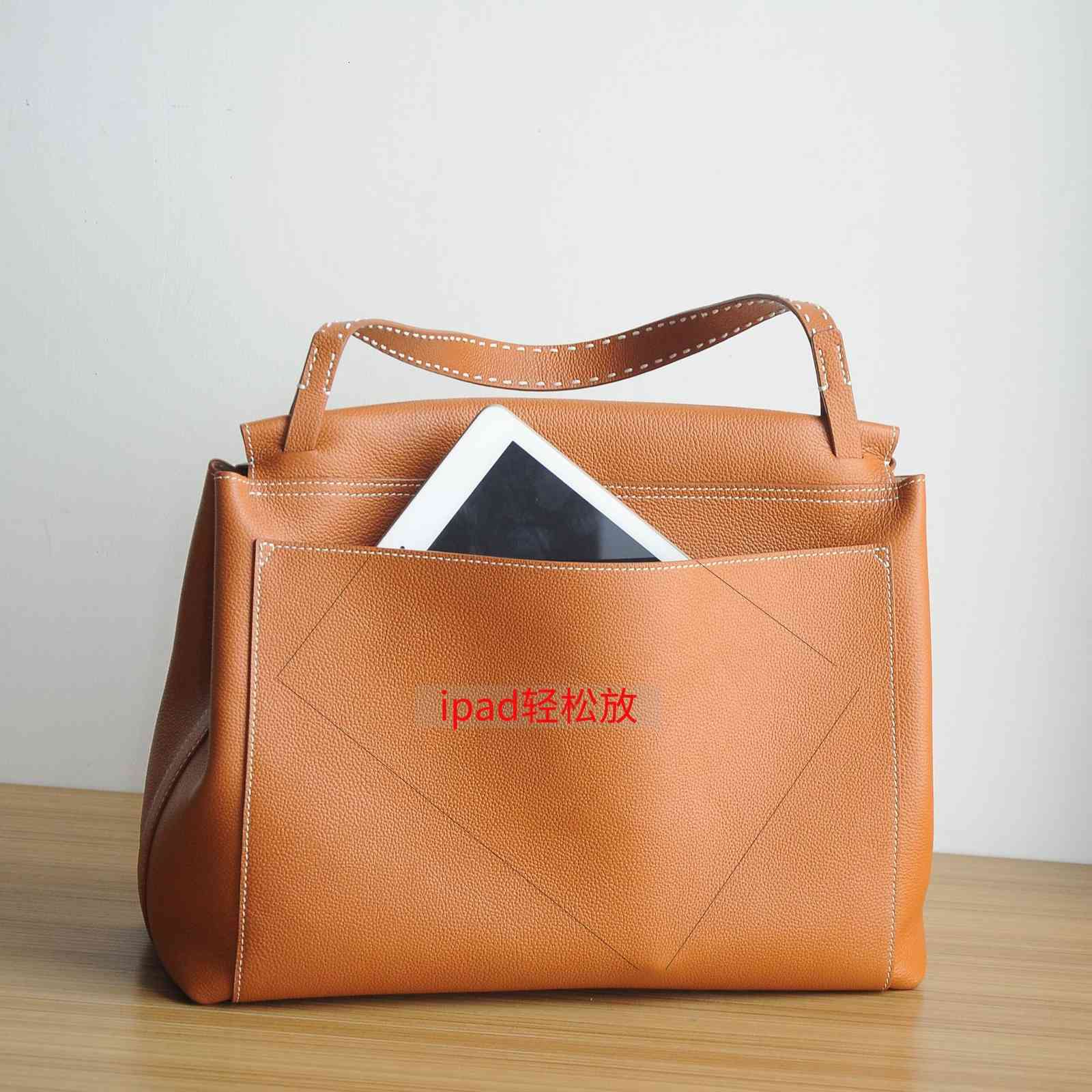 

autumn and winter women's bag single shoulder large capacity commuter litchi grain cowhide minority tote, Black;red