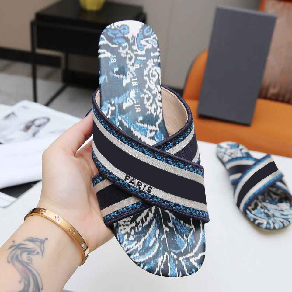 

2021 Paris Women Slippers Summer Girls Beach Slide Top Quality Flip Flops Loafers Sexy fashion Hollow out Slipper Large size35-43 With Box, 12