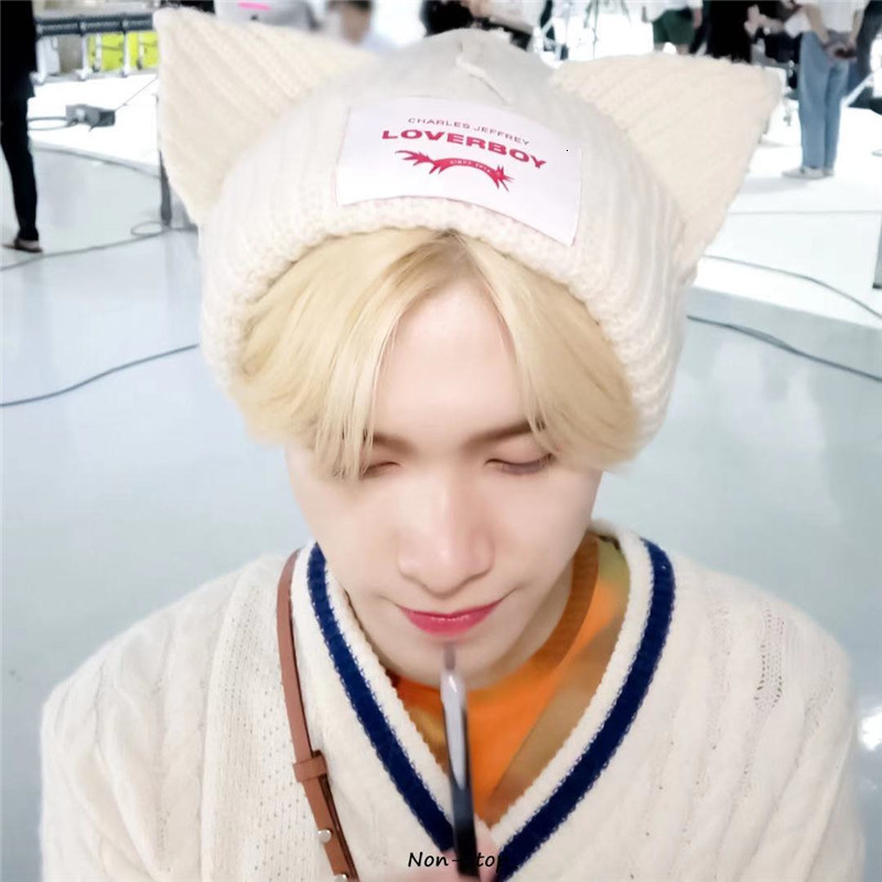 

Loverboy cute pig NCT men's team same woolen warm knitted hat, Green