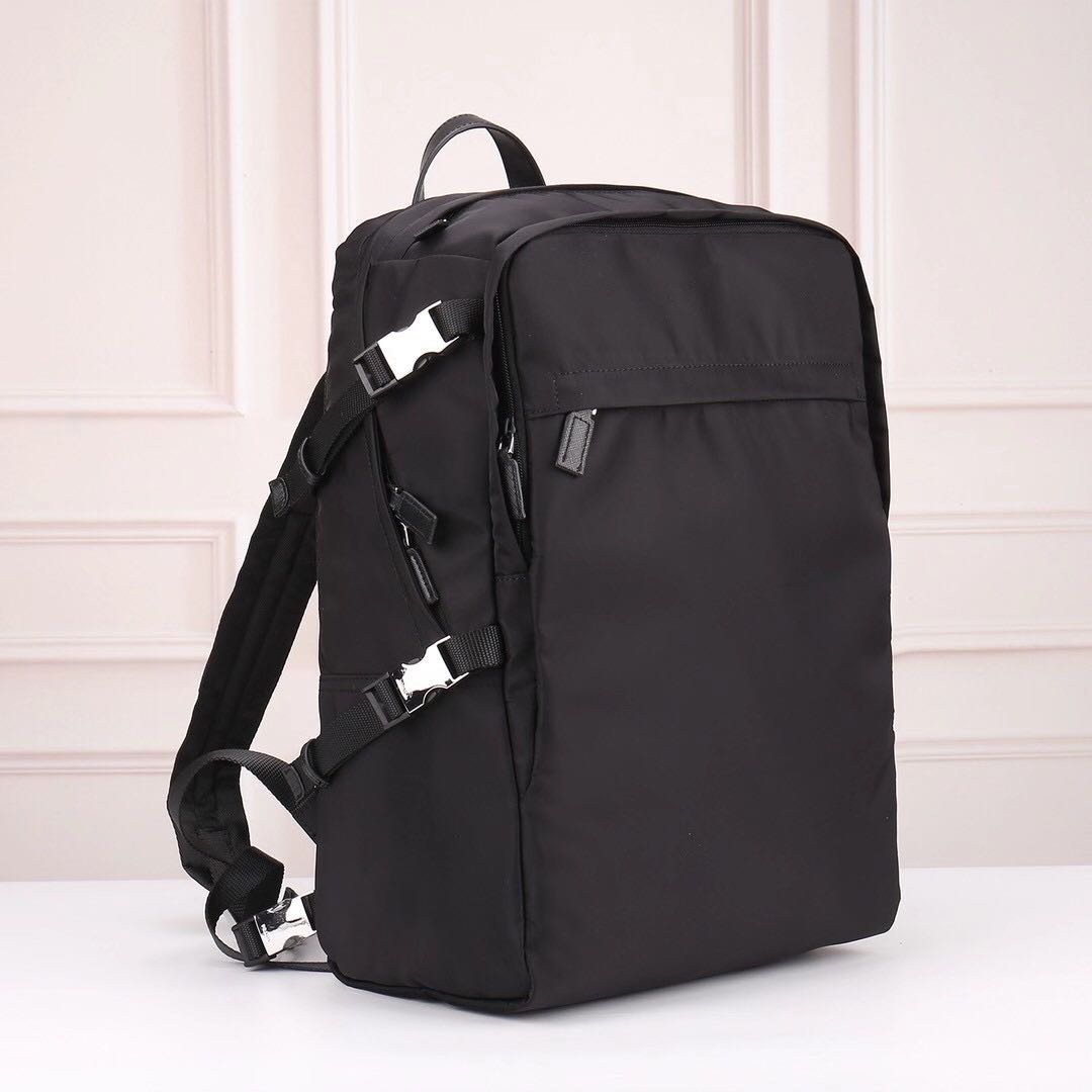 

New waterproof nylon large capacity backpack classic Oxford textile fashion retro men's notebook backpack fashion thin travel bag, Black