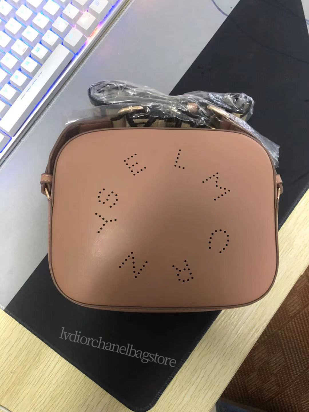 

2022 Luxury Designer Stella Mccartney Women Fashion Camera Bag Strap Shoulder bags High Quality PVC Leather Handbag, 1.