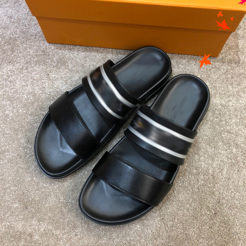 

2021 Designer luxurys slippers men sandals fashion beach shoes flip flops flat non-slip classical hole slipper with box size 39-45 -G82, Black