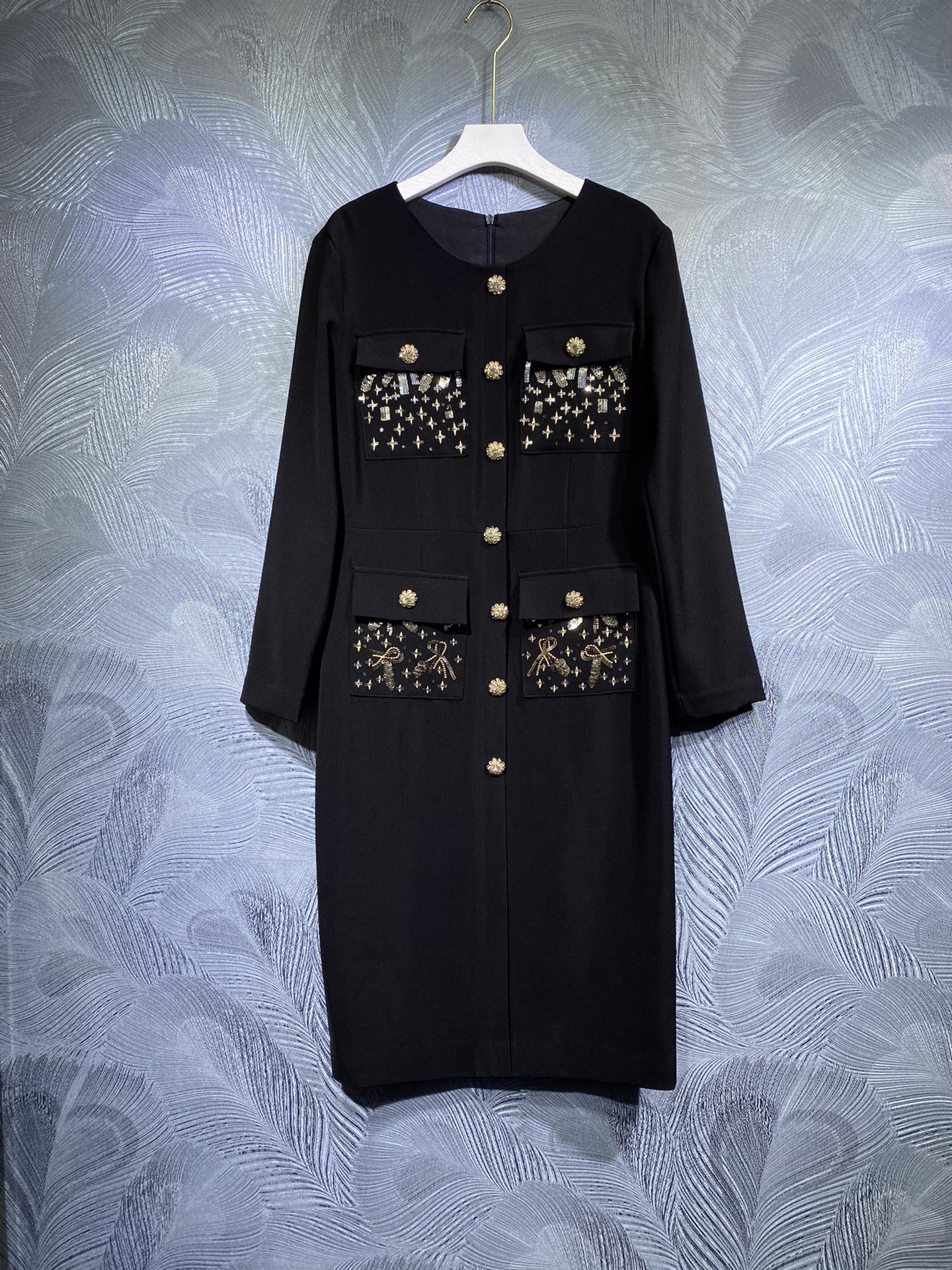 

L2021 autumn new round neck Beaded Waist Dress, Black