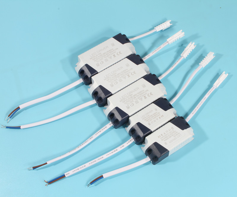 

LED Driver 300mA Lighting Transformers 1W 3W 5W 10W 15W 18W 20W 25W 30W 36W Light Power Supply Unit AC85-265V For Lights lamps