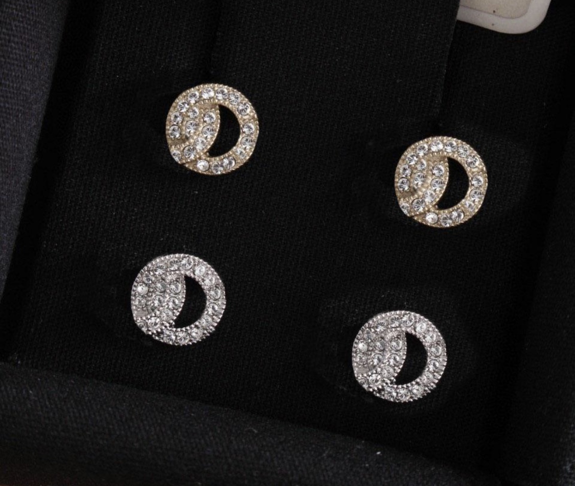 

Fashion gold diamond stud earrings aretes for lady Women Party Wedding Lovers gift engagement Jewelry for Bride with box have stamps