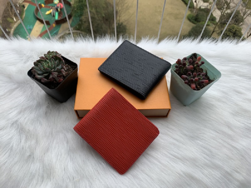 

2021Top High quality designers wallets cardholder France Paris plaid style luxurys mens wallet designers women wallet high-end luxurys designers L wallet with box, Sp-red