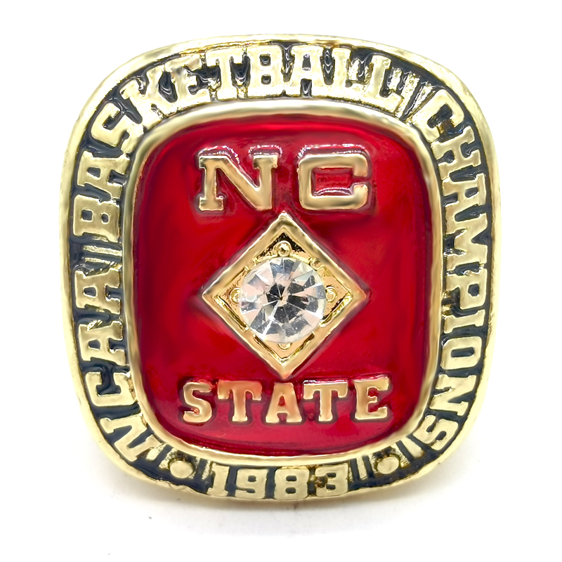 

1983 North Carolina State Wolfpack championship ring- 875