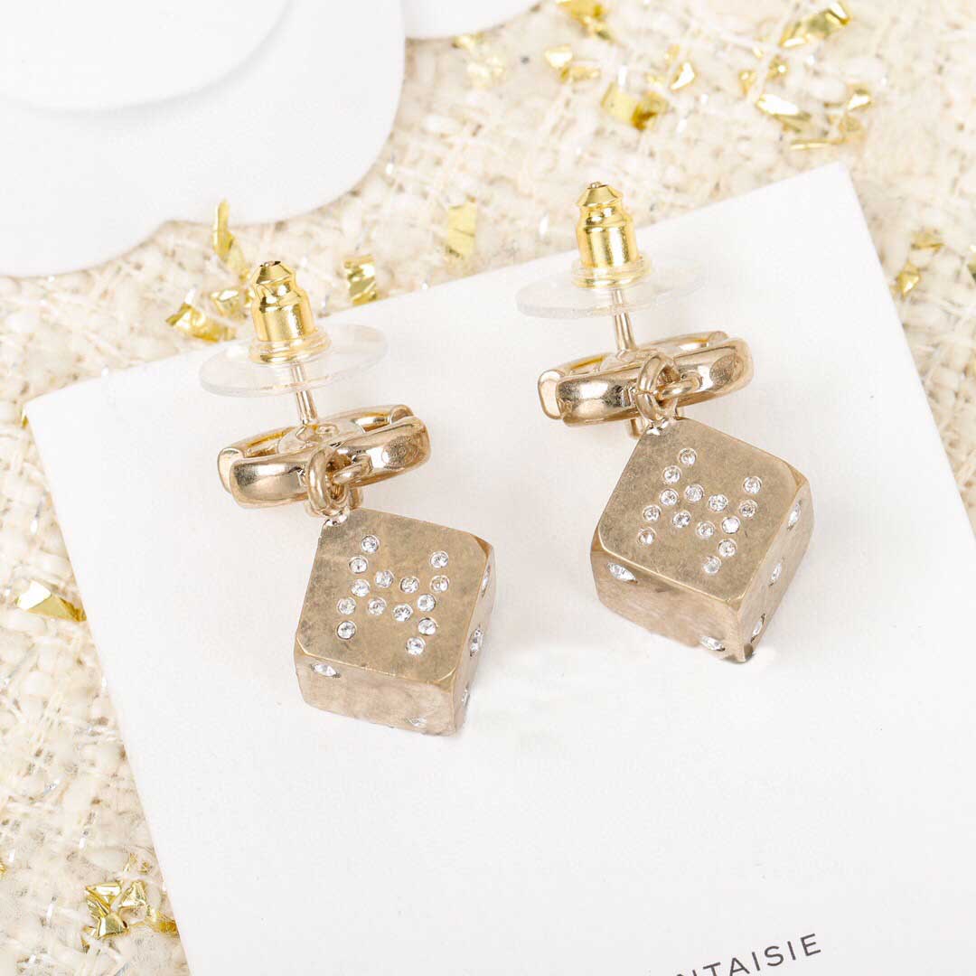 

2021 Fashion style Top quality drop earring with great sparkly diamond in 18k gold plated for women wedding jewelry gift have box stamp PS3058