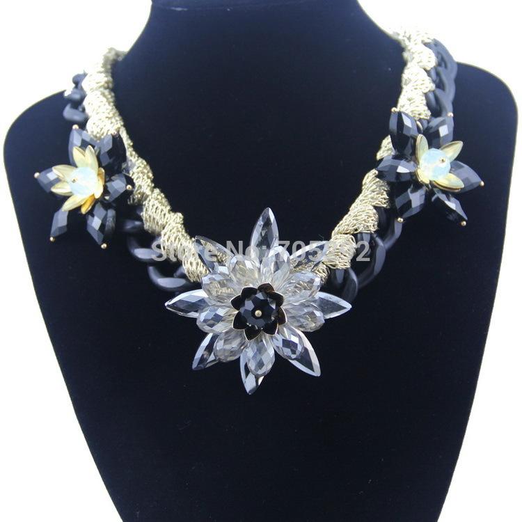 

Fashion Unique Crystal Flowers Pendant Statement Choker Black Necklace For Women Chokers