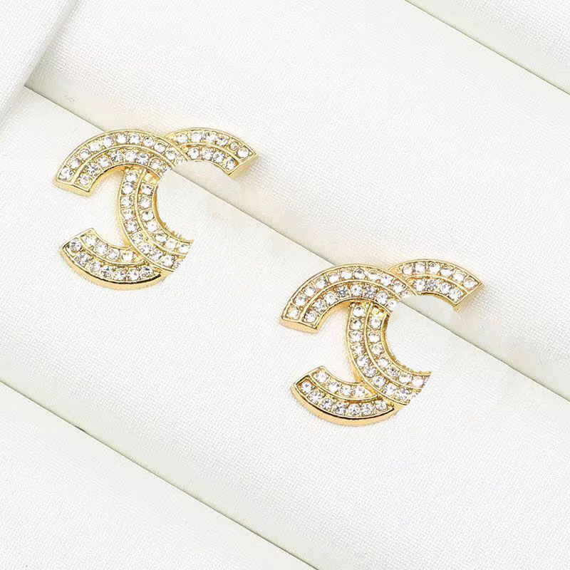 

23ss 19style 18K Gold Plated 925 Silver Designer Letters Long Stud Classic Small Sweet Wind Women Crystal Rhinestone Pearl Earring Ladies Wedding Party Jewelry