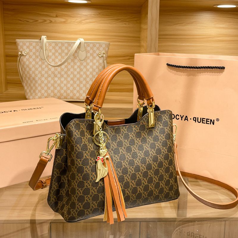 

2021 Womens fashion bags luxurys designers crossbody purses wallets card holder handbag shoulder tote handbags, Brown
