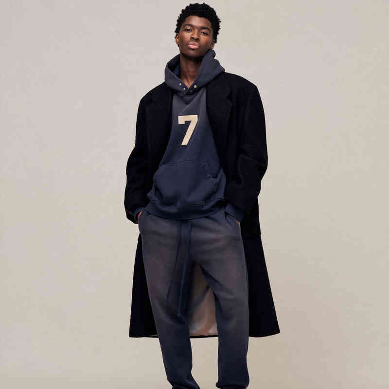 

The correct version of fear God fog Season 7 dark blue used wash flocking Hoodie is the same as Jerry, Navy