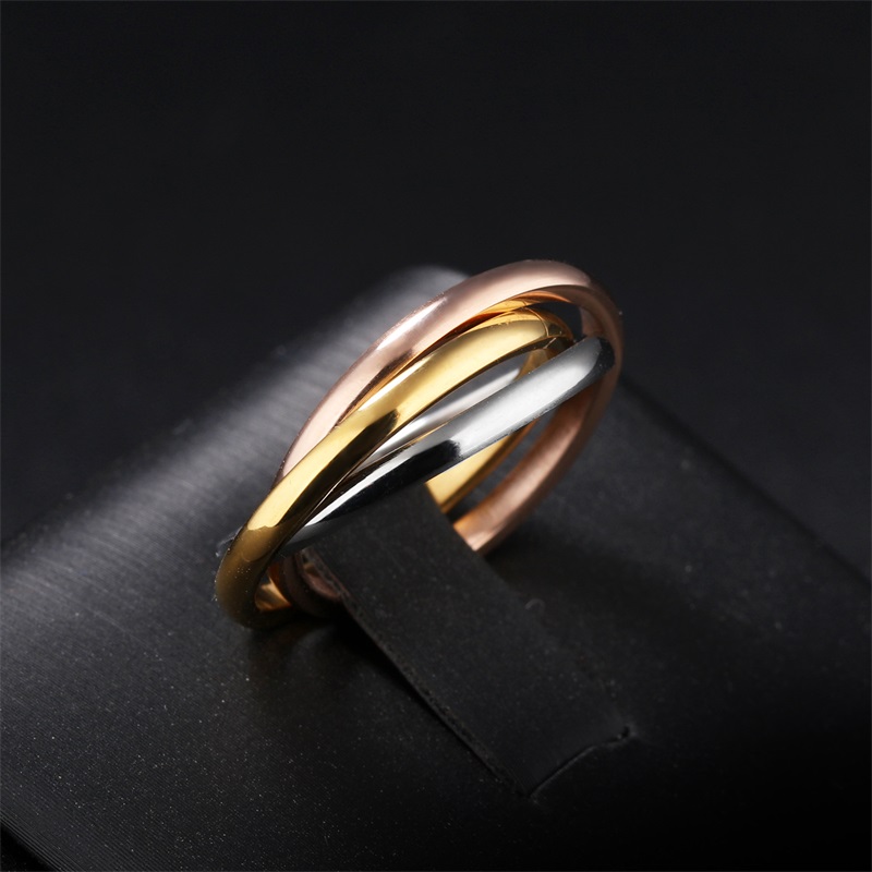 

Fashion Classic Creative Three Winding Ring Women's Stainless Steel 3 Color Trinity Rolling Wedding Band Ringsv1 Y1 888 R2