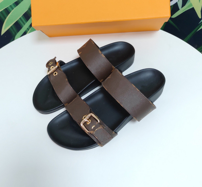 

Fashion Women's Casual sandals Beach slippers high quality Leather shoes female flip flops comfortable Sandal L21014