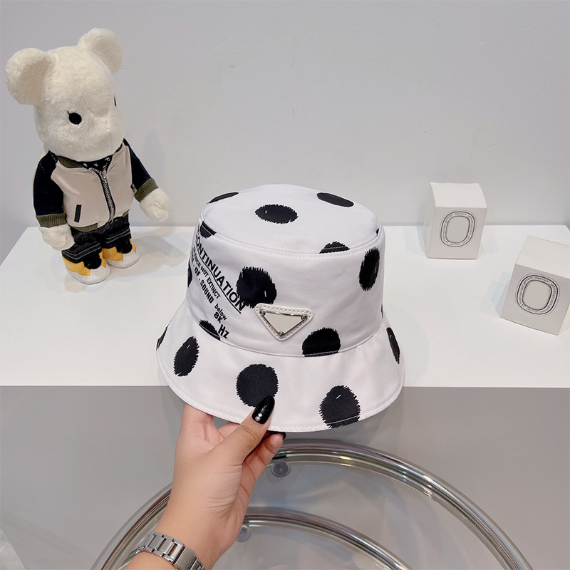 

Womens Designer Hats Fisherman Cap Bucket Hat Wave Point Caps Women Triangle Spring Casquette Bonnet Limited Jariser, White