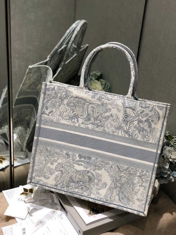 

Designer dio Handbags Handbags Luxurys Christian 2021 Women Fashion Crossbody Bag s Lady Leather Quality Purses Purse Female Messenger Shoulder Bags bb