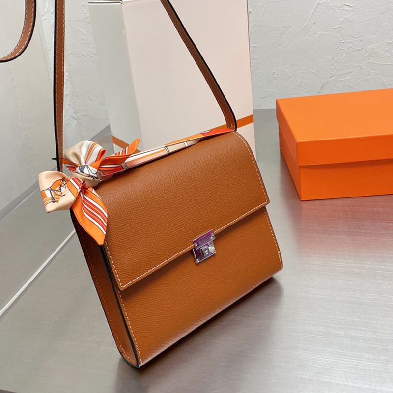 

2021 famous classic ladies shoulder bag high quality leather slanted cross bag luxury designer brown envelope bag