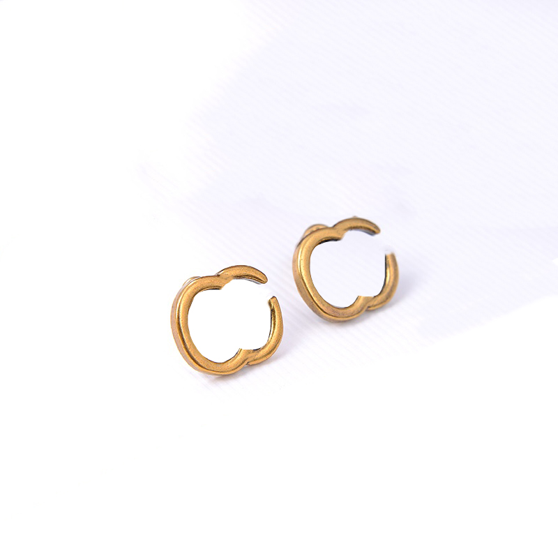 

Designer Letter Charm Earring Womens High Quality Stud Vintage Style Gold Earrings Classic Double Letters Studs