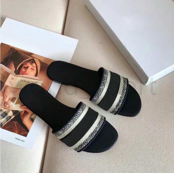 

Luxury Designer slipper women ladies scuffs beach striped Indoor Straw causal flip flops flat Slide Slippers sandals Cotton Fluffy fur Slides With original box