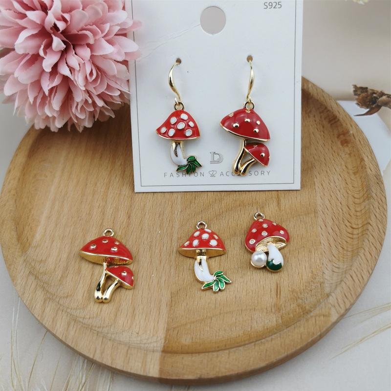 

Charms 10pcs Alloy Dripping Oil Cute Mushroom Pendant DIY Handmade Accessories Keychain Hanging Chain, Bronze;silver