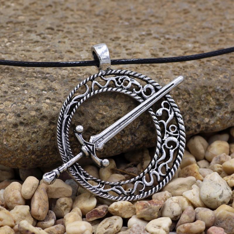 Pendant Necklaces Dark Souls 3 Blade Of The Moon Covenant Sword Necklace Leather Rope Game Steampunk Jewelry-image-697623118