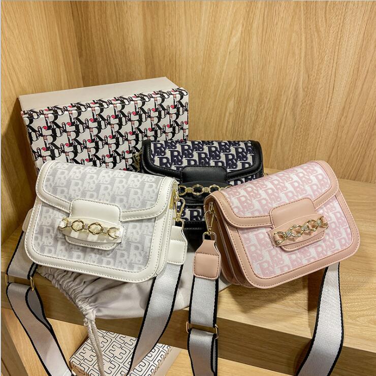 

Factory wholesale women messenger bag small fresh and sweet printed handbag retro contrast leather shoulder bags summer gold buckle fashion handbags