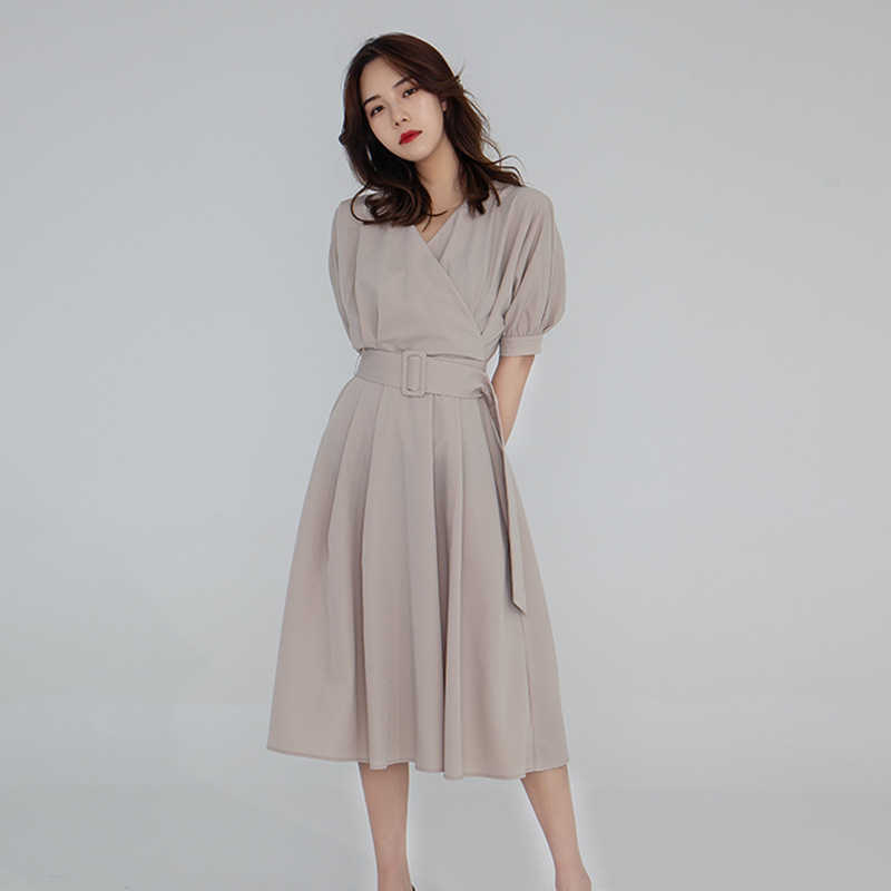 

Retro Women Elegant Puff Sleeve Wrap Dress Summer Workwear Deep V-Neck Solid Black Khaki Midi Dresses Vestidos 210608