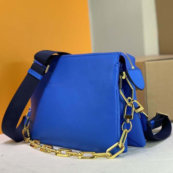 

2022 Lady handbag Women shoulder bag Top pu leather luxury designer embossed crossbody chain Clutch bags European and American fashionable Female purse 26cm, Red