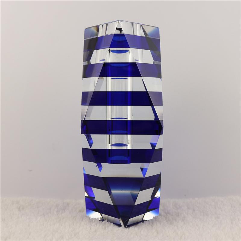 

Link, Chain 15*7.5cm Crystal Vase Black /blue Color For Home Decoration