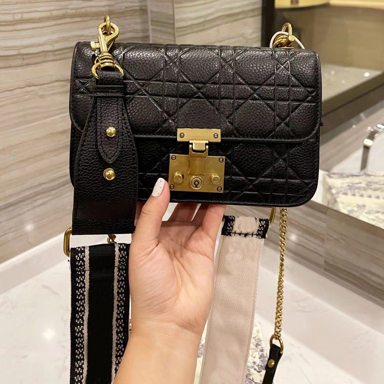 

flap bag shoulder Rabbit Bags Luxurys Top designers Lady high Quality 2022 Women handbag Fashion handbags mother cossbody wallet totes printing purse letter Thread, No bags