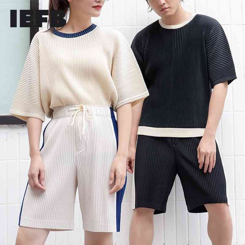 

IEFB Men's And Women's Pleated T-shirts Japanese Streetwear Fashion Casual Loose Contrast Color Tee Elastic O-neck Pullover Tops 210524, Black