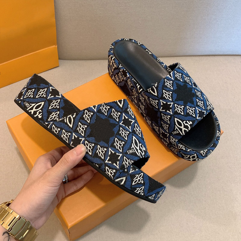 

Designer Women Jumbo Flatform Printing Slippers Canvas Embroidery Slipper Cowskin Flat Heels Sliders Summer Vintage Platform Sandals Luxurys Designers Shoes, Black