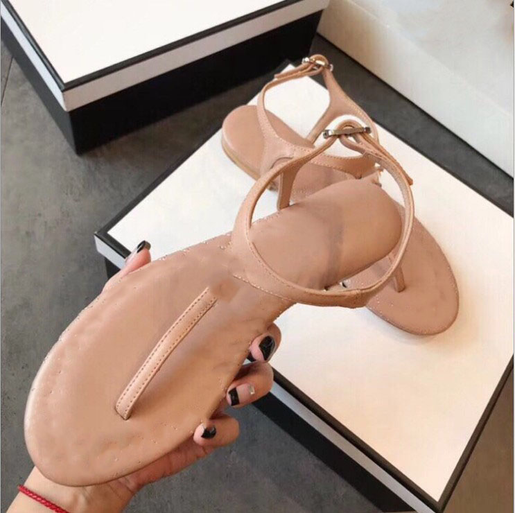 

2021 Summer Women's Casual Sandals, Loafers, Flat Shoes, Flip-Flops, Sandals Fashion Luxury 35-40, Black