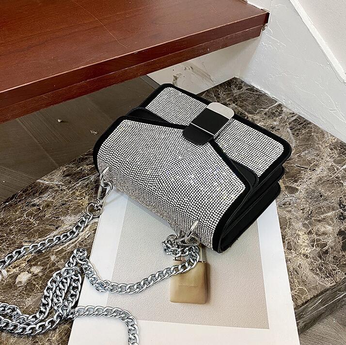 

Factory wholesale women handbag sweet foreign Diamonds chain bag Simple Joker leather handbags Street fashion Beads womens shoulder bags