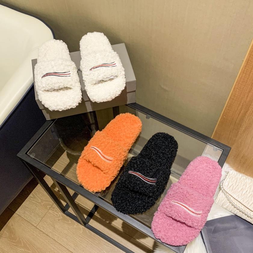 

Paris Fur Slippers Women Ladies Comfortable Slides Classic Letters Designer Luxurys Girls Warm Shoes Top Quality with Original Box 35-40, White