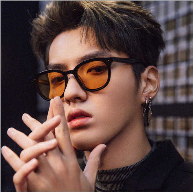 

Sunglasses New Korean fashion yellow film same personality trend sunglasses Fashion men's and women's Sunglasses