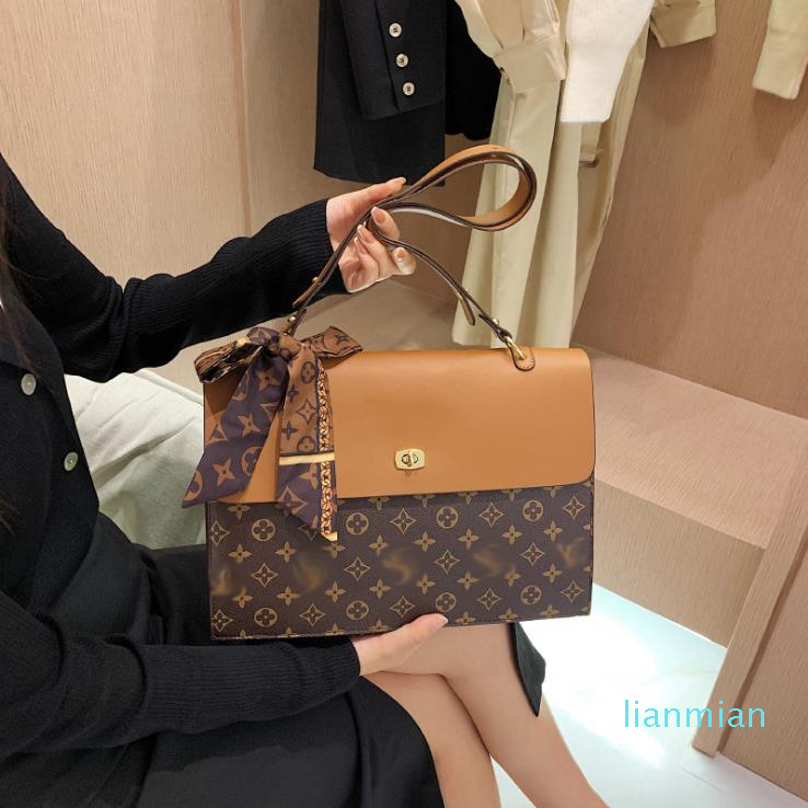 

High-End Design Retro Printed Totes Niche Luxury Women's Bags Fashionable Large-Capacity Shoulder Bag, Coffe