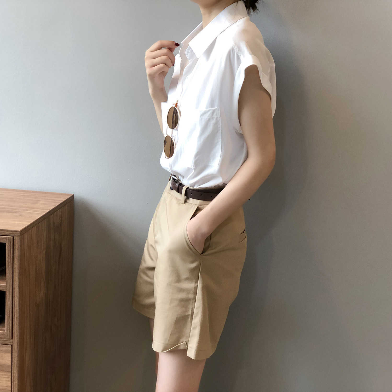 

Summer Korean Solid-colored Sleeveless Shirt Women's Fashion Turn-down Collar Blouse Top 0920 210607, White
