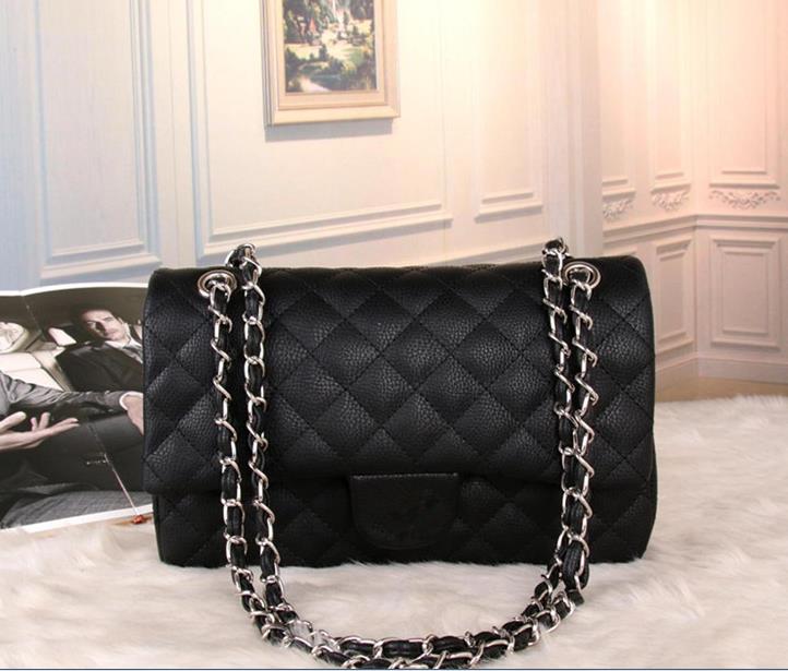 

New ladies casual fashion one-shoulder portable chain cover bag, Black gold chain