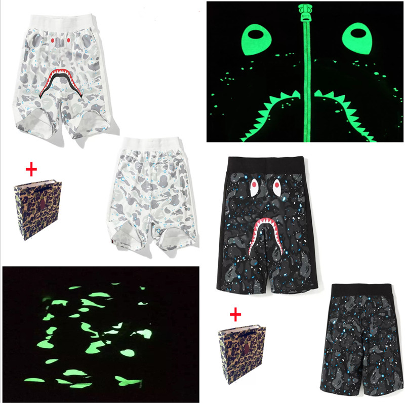 

22ss Apes men shorts quick-drying Men's swimming camouflage Luminous Shark Head beach striped casual pants Bring tote bag, 1pcs button