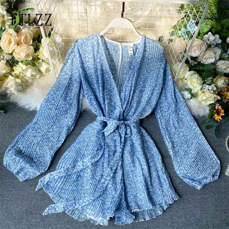 

Summer Chiffon Playsuit Fashion Women Sexy V-neck With Belt Floral Print Shorts Romper Ladies Beach Pleated Jumpsuit 210602