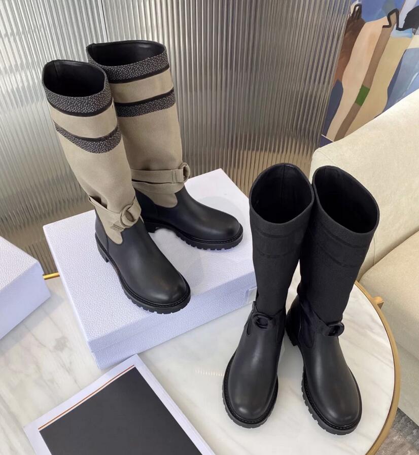

Autumn/Winter 2021 electronic embroidery matching color Martin boots letters round head Luxury Designer British wind socks Boot 35-40, Black
