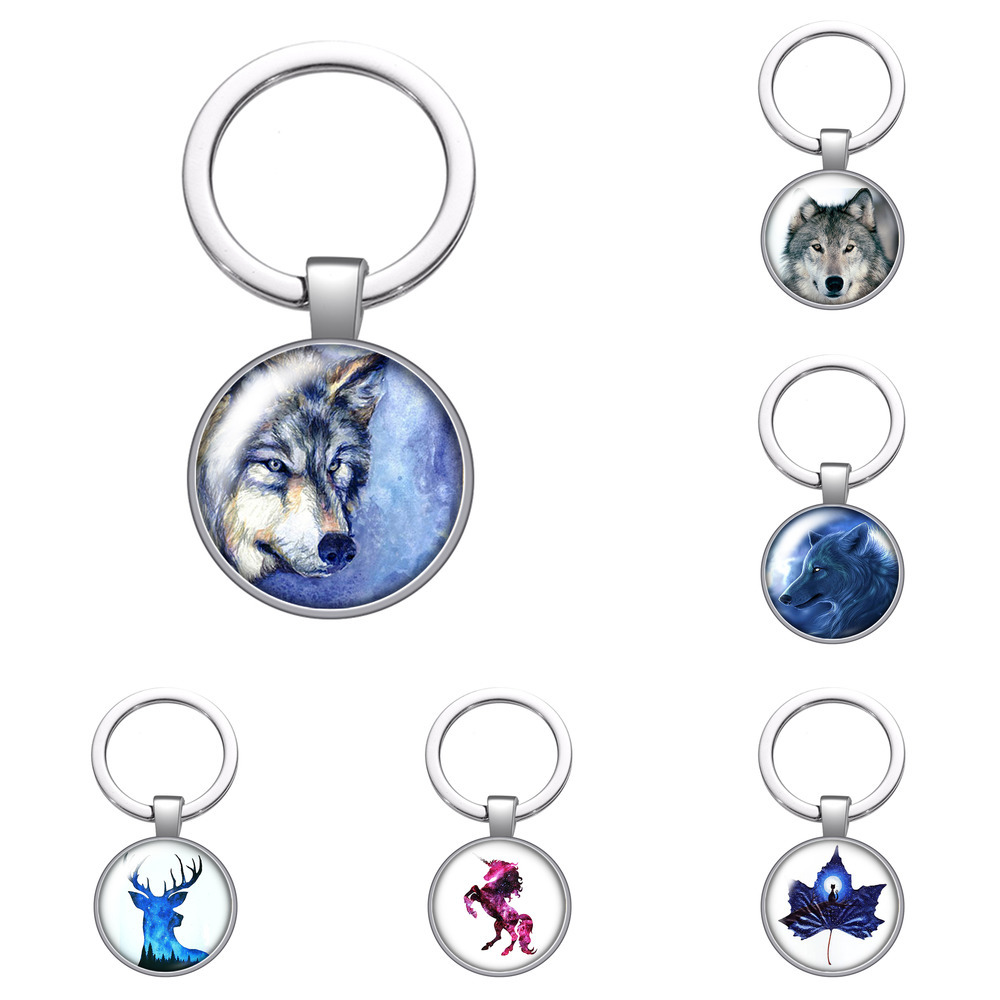

Wolf Love Animals Footprints Elk Glass Cabochon Keychain Bag Car Key Chain Ring Holder Silver Plated Keychains Men Women Gifts