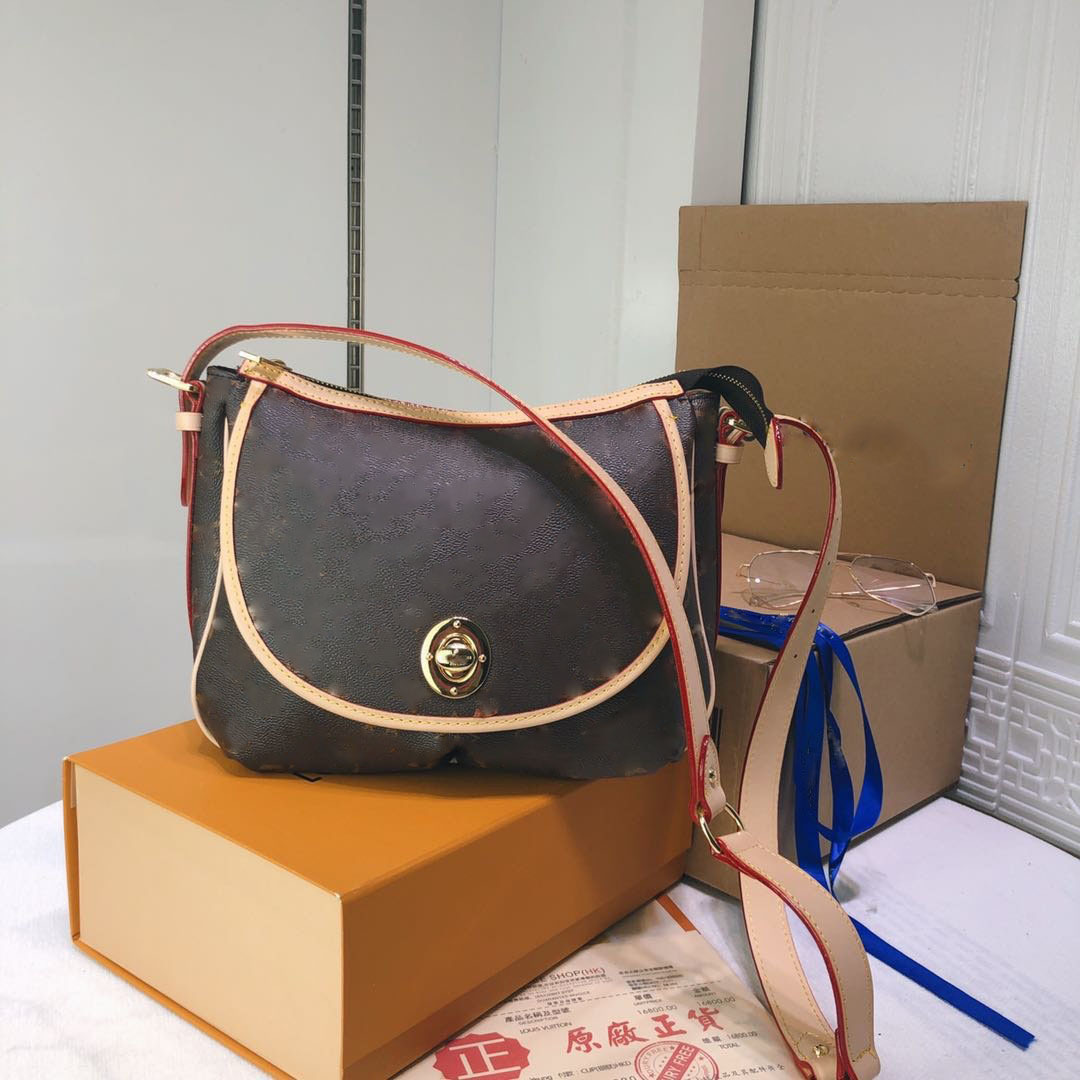 

2021 Chantilly PM Shoulder Bag Vintage model shoulder bag Size: 30-24-14 V-129